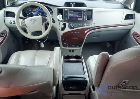 2011 Toyota Sienna Xle 8-Passenger z USA, uszkodzony, nr VIN 5TDYK3DC5BS057121